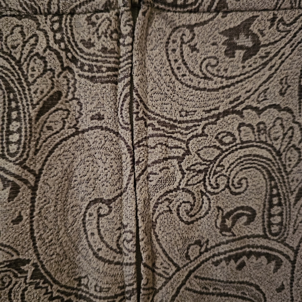 Perceptions suit - Picture 3 of 8